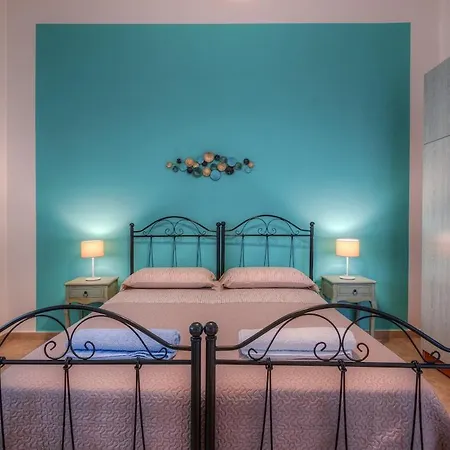 Two-room Beachfront In Santa Caterina Апартаменты