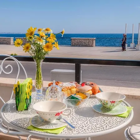 Apartment Two-room Beachfront In Santa Caterina Nardo