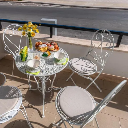 Two-room Beachfront In Santa Caterina